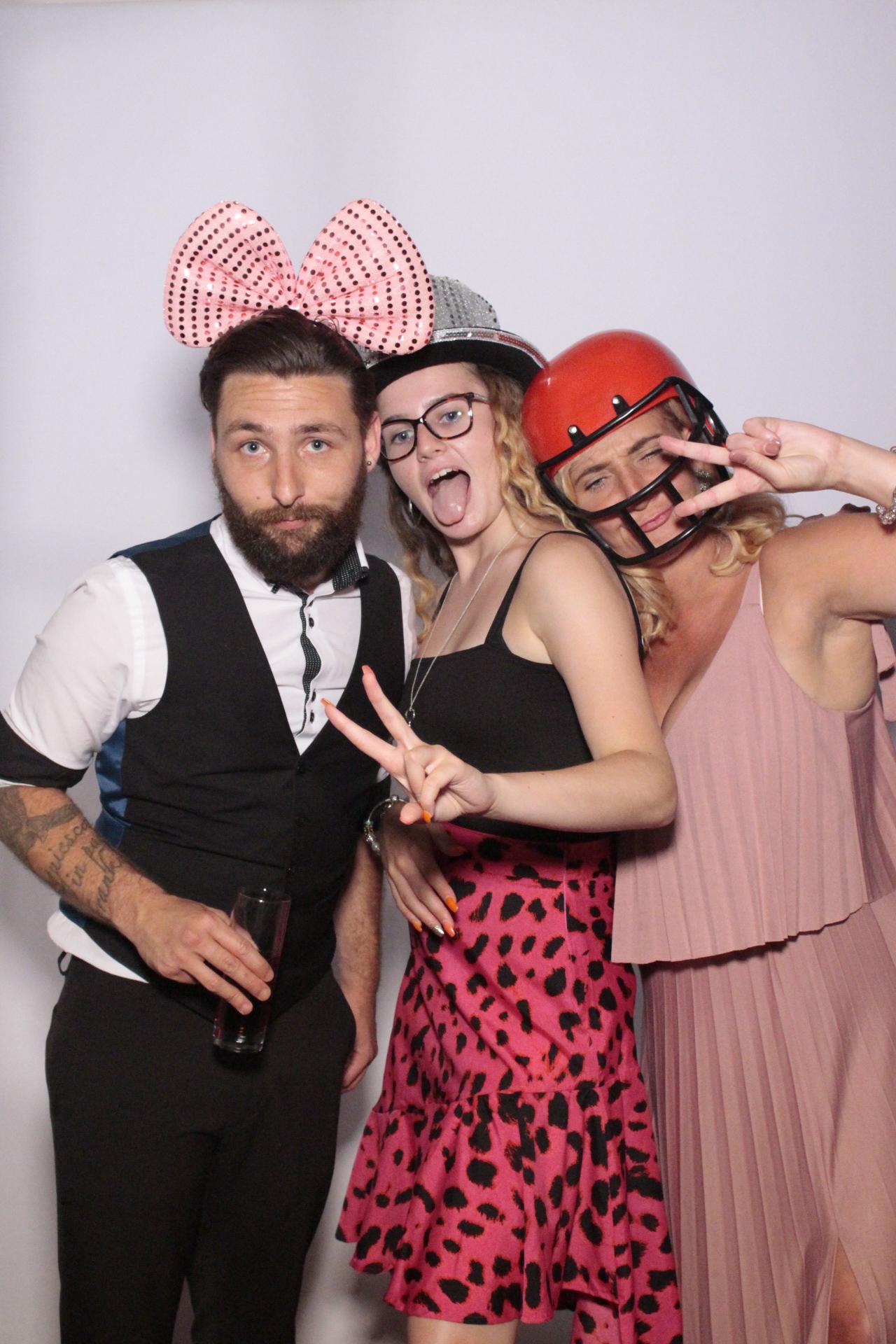 Gemma & Scott's Wedding | View more photos from the event at gallery.myphotoboothexperience.co.uk/u/MyPhotoBoothExperienceLtd/Gemma-Scotts-Wedding